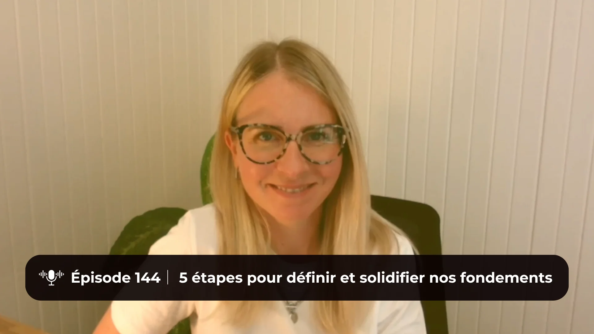 Dans cet épisode de J'aime ta compagnie, Marie-Michèle Bélanger, stratège en développement spécialisée en communication marketing, décortique les cinq fondements d’une culture organisationnelle forte. Elle montre comment les définir et, surtout, comment les faire vivre au quotidien.  